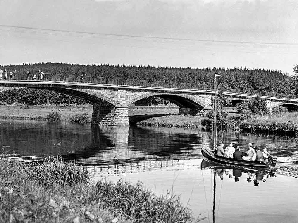»Menschen an der Ruhr«, Fotografien von Heinrich Lehn in der Henrichshütte Hattingen zeigen eine versunkene Lebenswelt »Menschen an der Ruhr«, Fotografien von Heinrich Lehn in der Henrichshütte Hattingen zeigen eine versunkene Lebenswelt