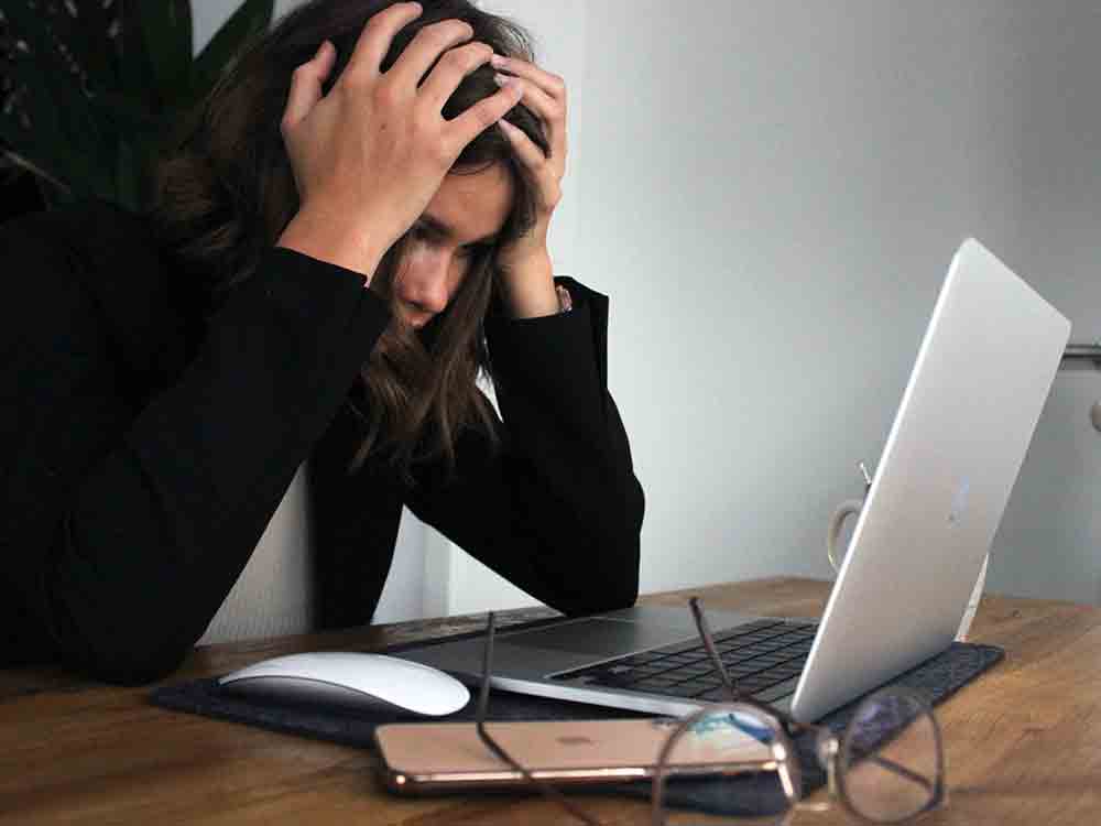 Weniger Stress, mehr Gesundheit, wie wir chronischen Stress abbauen und unsere Abwehrkräfte stark halten Weniger Stress, mehr Gesundheit, wie wir chronischen Stress abbauen und unsere Abwehrkräfte stark halten