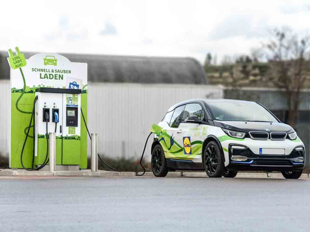 Lidl, für mehr klimafreundliche Mobilität, Schwarz Gruppe baut ihr E Ladesäulennetz europaweit aus Lidl, für mehr klimafreundliche Mobilität, Schwarz Gruppe baut ihr E Ladesäulennetz europaweit aus