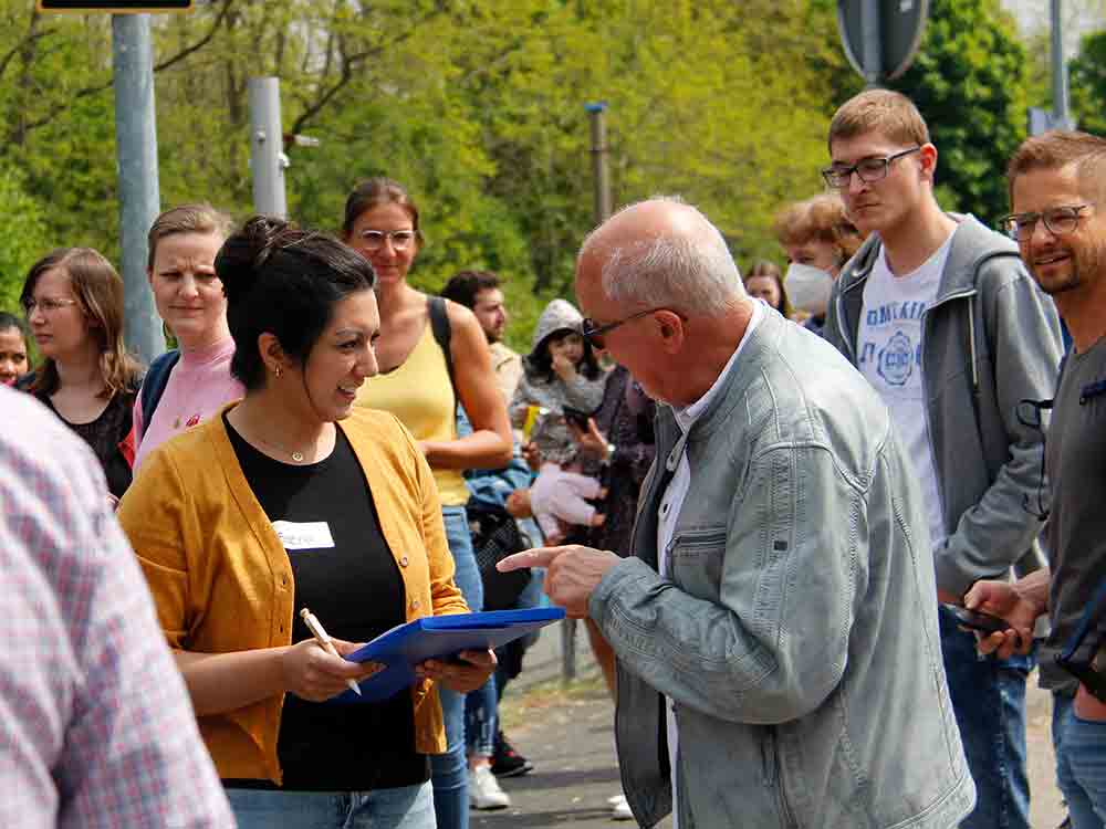 Münsterland, Kennenlernen bei den Dülmener Wildpferden, 50 Neulinge knüpfen bei Picknick im Freien Kontakte Münsterland, Kennenlernen bei den Dülmener Wildpferden, 50 Neulinge knüpfen bei Picknick im Freien Kontakte