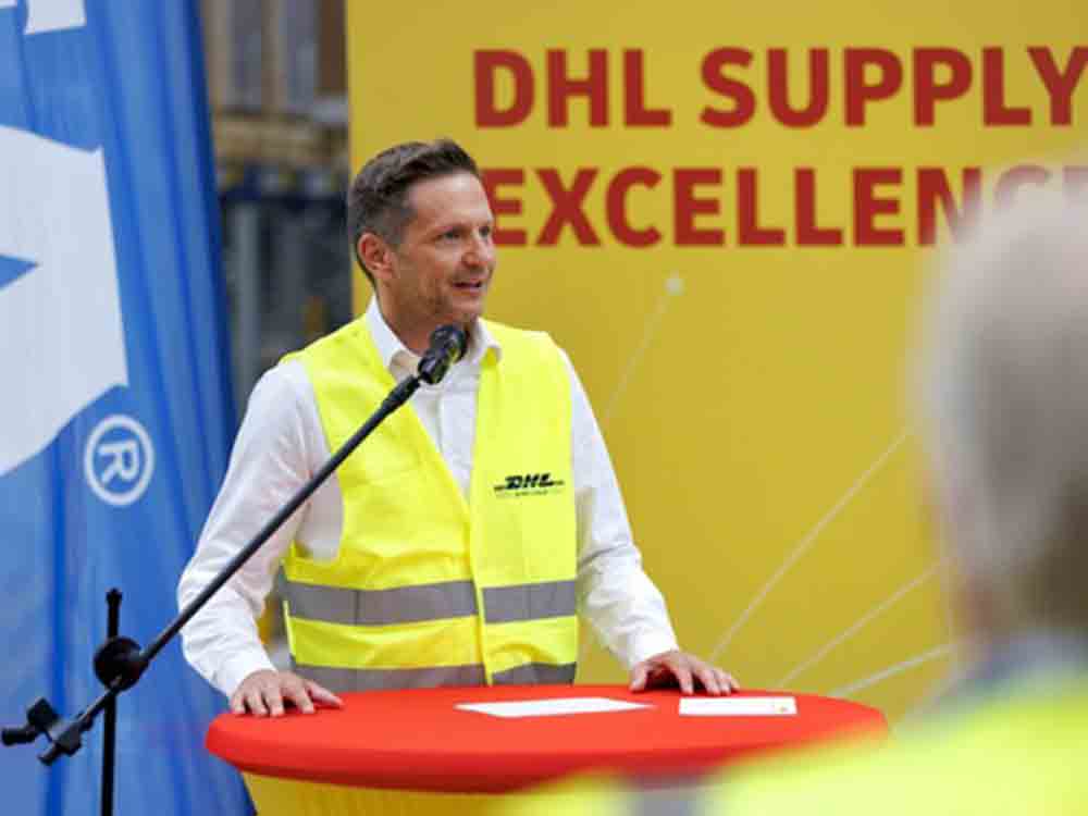 DHL Supply Chain realisiert in Bergkamen ein neues, hochautomatisiertes Fulfillment Center für Ikea Deutschland DHL Supply Chain realisiert in Bergkamen ein neues, hochautomatisiertes Fulfillment Center für Ikea Deutschland