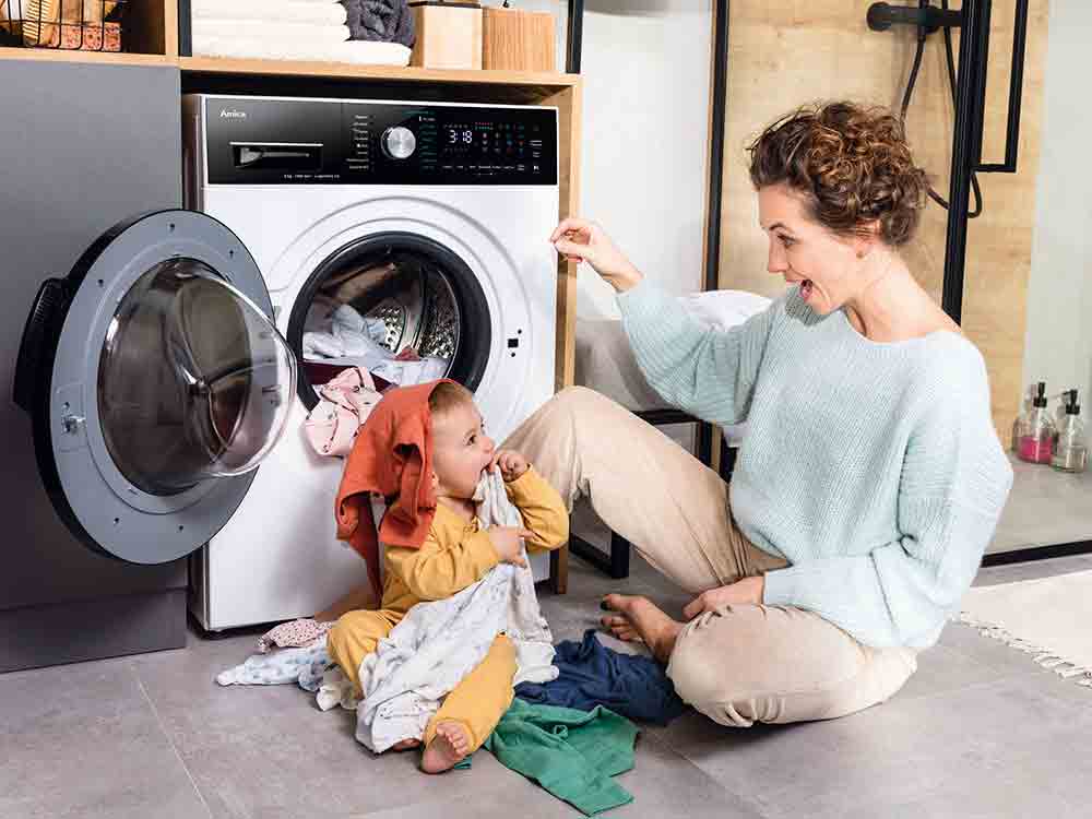 Flexibler Hygieneheld mit leisem Motor, neue Waschmaschine von Amica vereinfacht den Alltag von Familien, Allergikern und Haustierbesitzern Flexibler Hygieneheld mit leisem Motor, neue Waschmaschine von Amica vereinfacht den Alltag von Familien, Allergikern und Haustierbesitzern