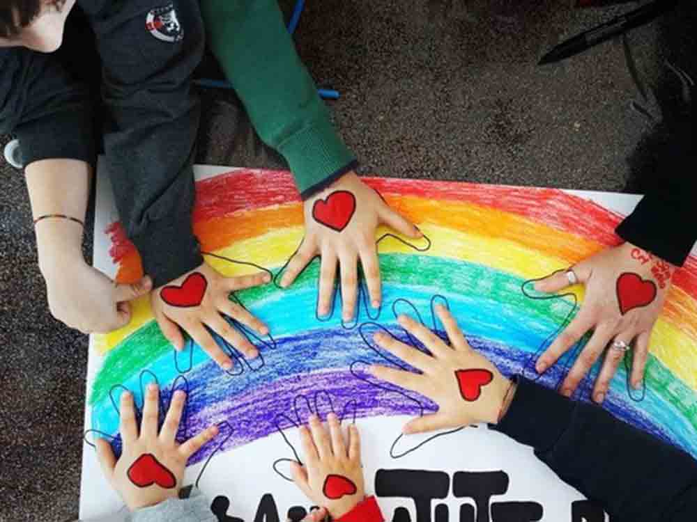 Homosexualität, in mehr als 80 Ländern strafbar, anlässlich des »Pride Month« fordern die SOS Kinderdörfer ein Ende der Diskriminierung Homosexualität, in mehr als 80 Ländern strafbar, anlässlich des »Pride Month« fordern die SOS Kinderdörfer ein Ende der Diskriminierung