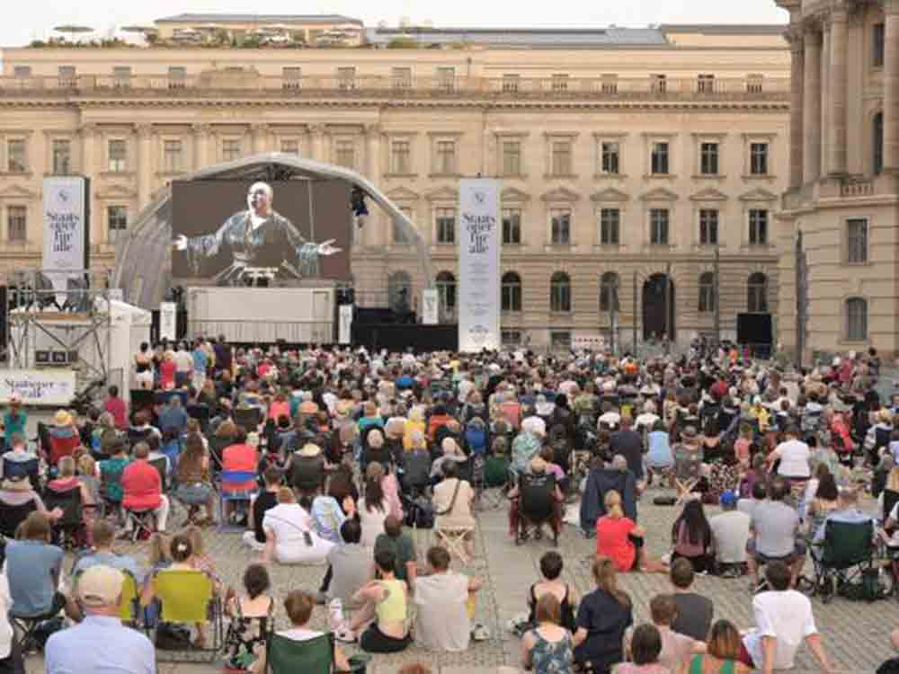 Mehr als 22.000 Besucher bei »Staatsoper für alle« 2022 am 18. und 19. Juni auf dem Bebelplatz Mehr als 22.000 Besucher bei »Staatsoper für alle« 2022 am 18. und 19. Juni auf dem Bebelplatz