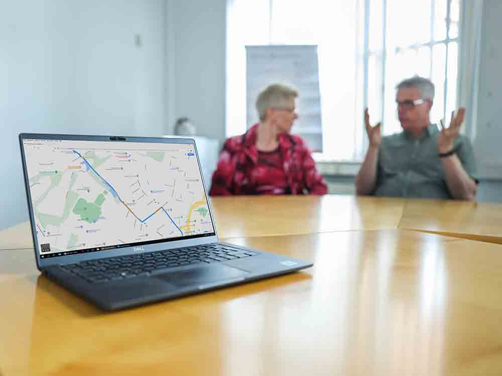 Bielefeld, »It’s OWL« Projekt für KI in der Logistik, FH und Weber Data Service gemeinsam gegen den Fachkräftemangel
