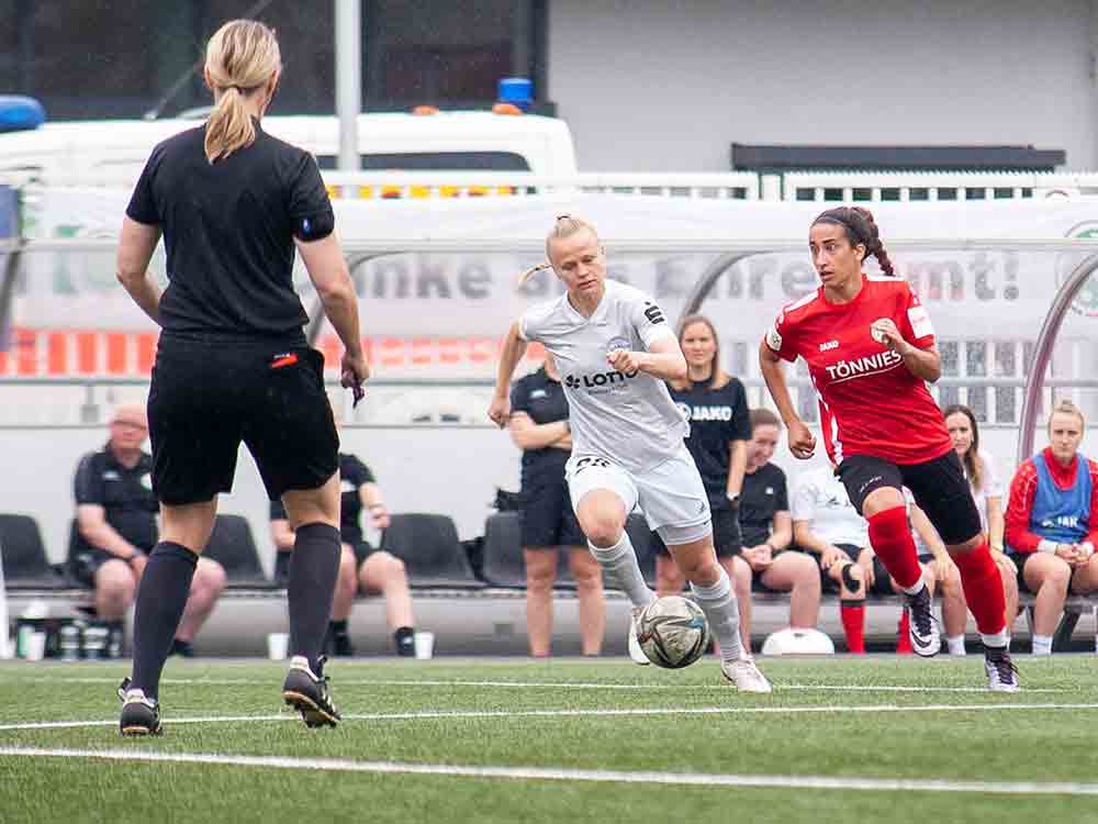 Gütersloh, Fußball, Start des Ticketvorverkaufs für das Eröffnungsspiel der 2. Frauen Bundesliga Gütersloh, Fußball, Start des Ticketvorverkaufs für das Eröffnungsspiel der 2. Frauen Bundesliga