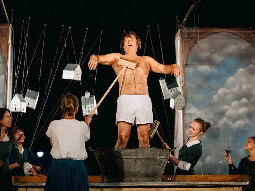 Heißes Pflaster, Programm, 3 tägiges Straßentheaterfestival in Duisburg, Mülheim und Oberhausen, 30. September bis 2. Oktober 2022 Heißes Pflaster, Programm, 3 tägiges Straßentheaterfestival in Duisburg, Mülheim und Oberhausen, 30. September bis 2. Oktober 2022