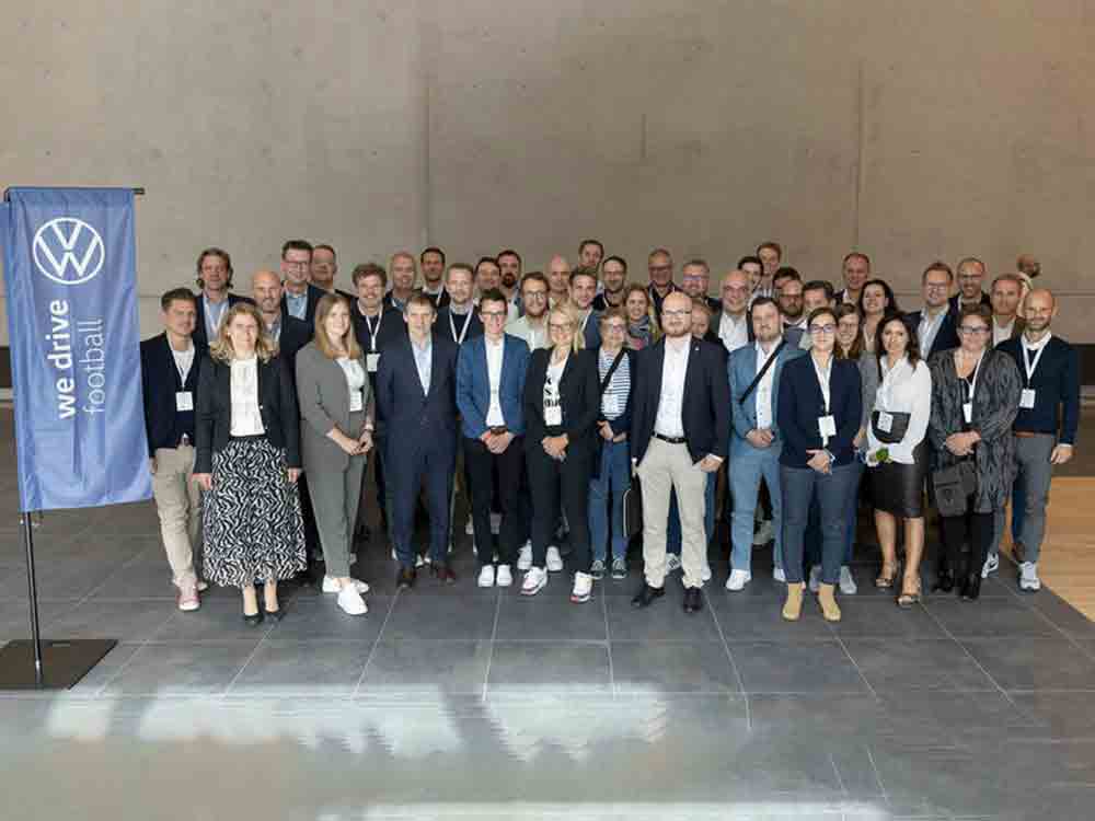 Volkswagen diskutiert mit DFB Landesverbänden, mehr Erfolg durch Diversität und Inklusion im Fußball Volkswagen diskutiert mit DFB Landesverbänden, mehr Erfolg durch Diversität und Inklusion im Fußball