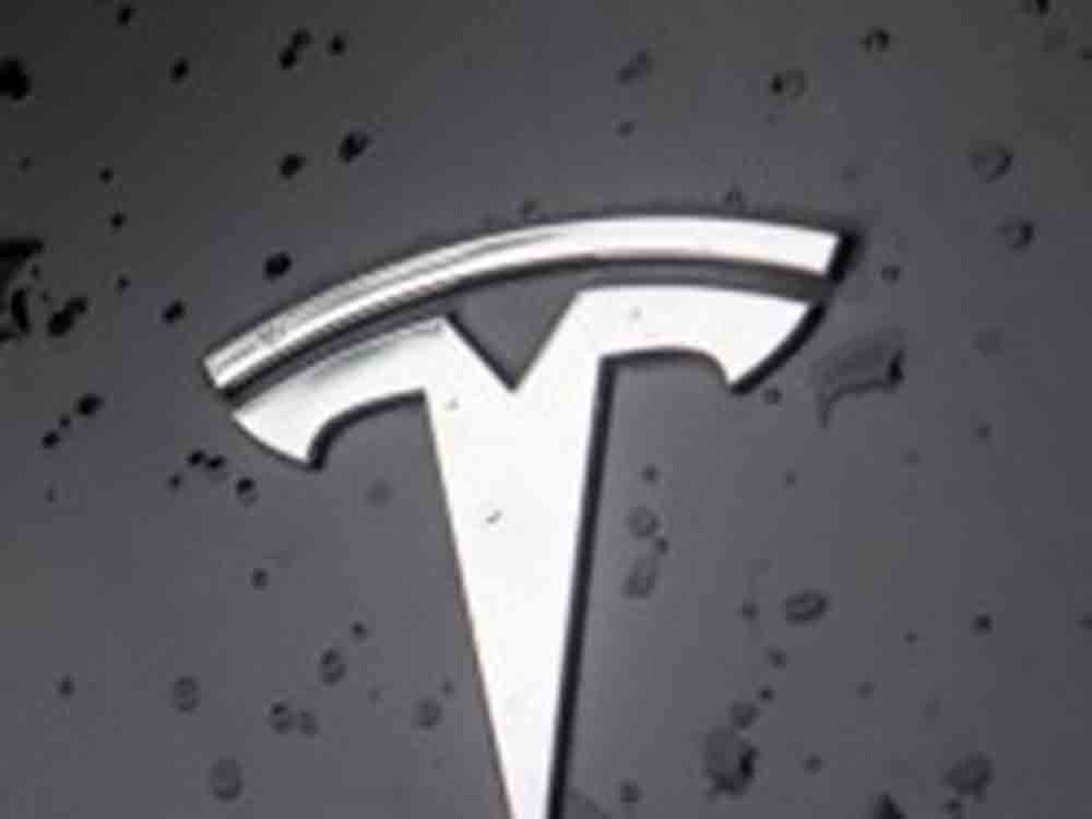 Tesla liefert so viele Elektroautos aus wie noch nie, im 3. Quartal 343.830 Fahrzeuge abgesetzt, Analysten hatten jedoch mit mehr gerechnet Tesla liefert so viele Elektroautos aus wie noch nie, im 3. Quartal 343.830 Fahrzeuge abgesetzt, Analysten hatten jedoch mit mehr gerechnet