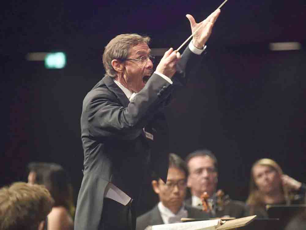 NEULippstadt, Sinfoniekonzert mit dem Kammerorchester des Nationaltheaters Prag und der Pianistin Kateryna Titova, 12. Oktober 2022 NEULippstadt, Sinfoniekonzert mit dem Kammerorchester des Nationaltheaters Prag und der Pianistin Kateryna Titova, 12. Oktober 2022