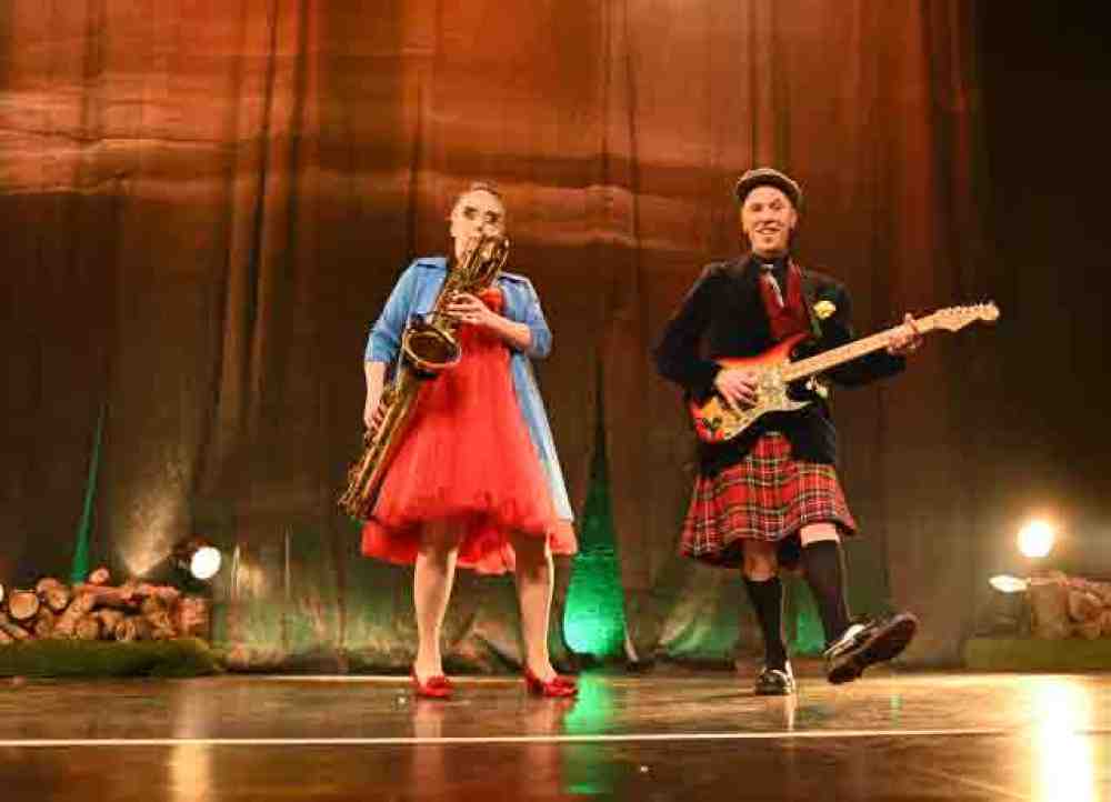 Bad Oeynhausen, Wilderness, Treffen im Wald, neue Show im GOP Kaiserpalais, 10. November 2022 bis 8. Januar 2023 Bad Oeynhausen, Wilderness, Treffen im Wald, neue Show im GOP Kaiserpalais, 10. November 2022 bis 8. Januar 2023