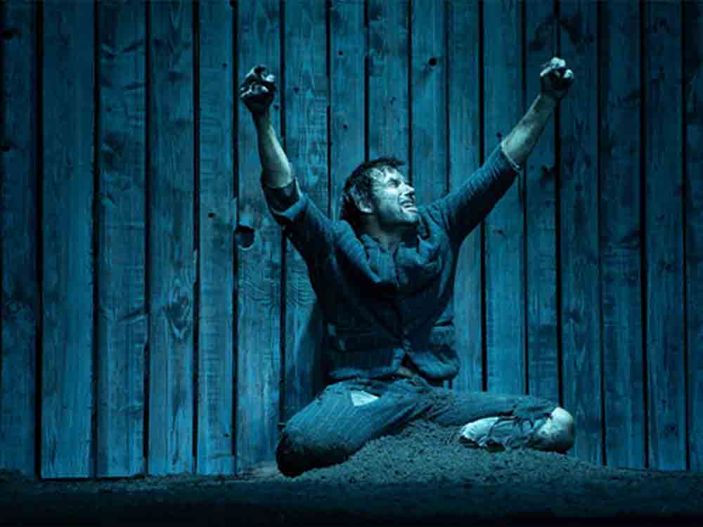 Machtstrukturen, Rivalitäten und Familienfehden, Deutsches Theater Berlin, Oktober und November 2022 Machtstrukturen, Rivalitäten und Familienfehden, Deutsches Theater Berlin, Oktober und November 2022