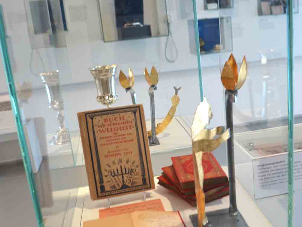 Abi Shek: Natur? Kultur? Neue Ausstellung im Jüdischen Museum Westfalen, Dorsten Abi Shek: Natur? Kultur? Neue Ausstellung im Jüdischen Museum Westfalen, Dorsten