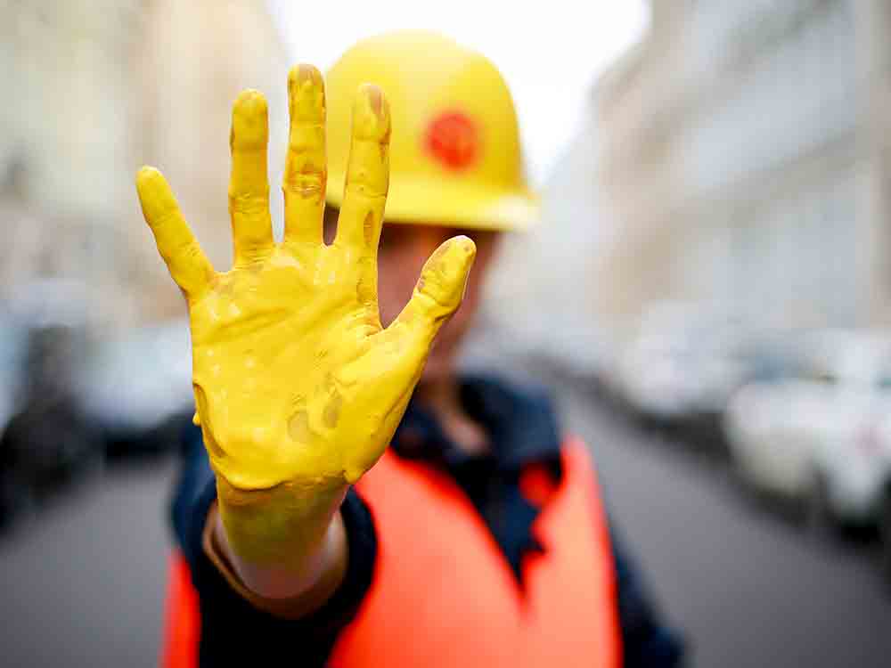 Projekte für ein solidarisches Miteinander aus dem Kreis Gütersloh gesucht, Rechten Stimmungsmachern die »Gelbe Hand« zeigen, Aufruf für Azubi Preis Projekte für ein solidarisches Miteinander aus dem Kreis Gütersloh gesucht, Rechten Stimmungsmachern die »Gelbe Hand« zeigen, Aufruf für Azubi Preis