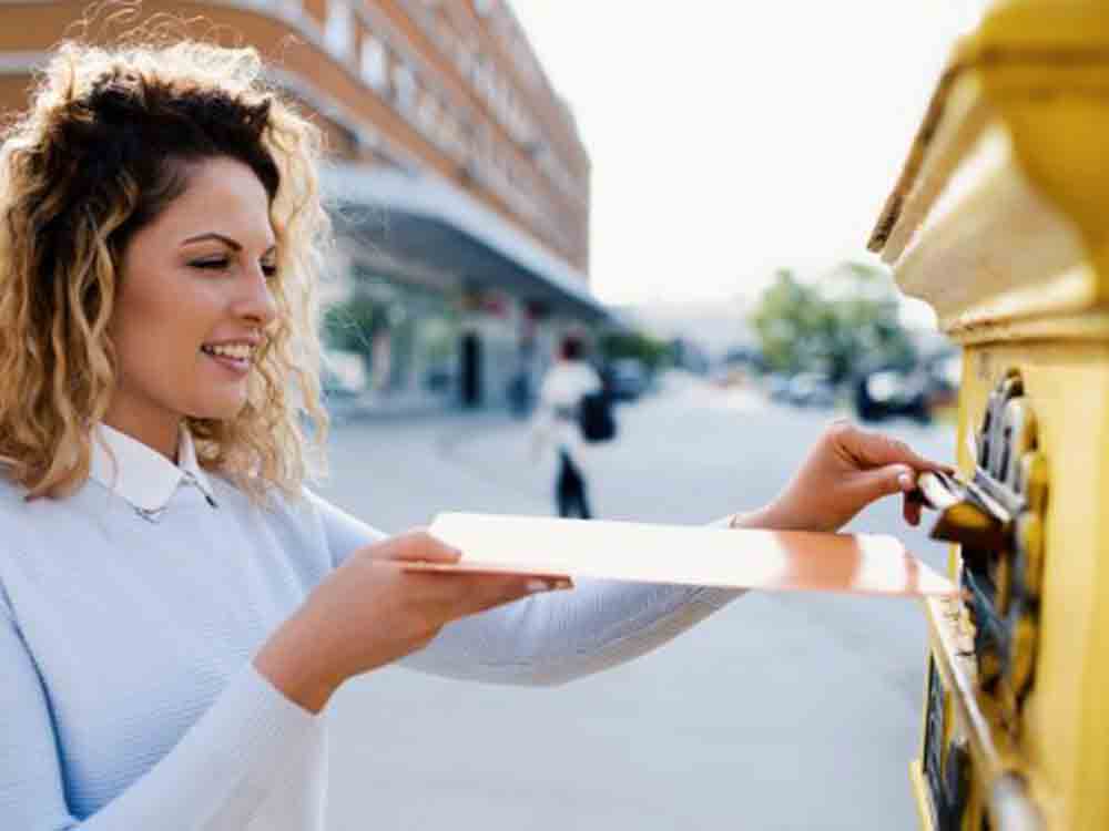 Mobile Briefmarke darf nicht nur 14 Tage gültig sein, VZBV klagt beim LG Köln erfolgreich gegen die Deutsche Post AG Mobile Briefmarke darf nicht nur 14 Tage gültig sein, VZBV klagt beim LG Köln erfolgreich gegen die Deutsche Post AG