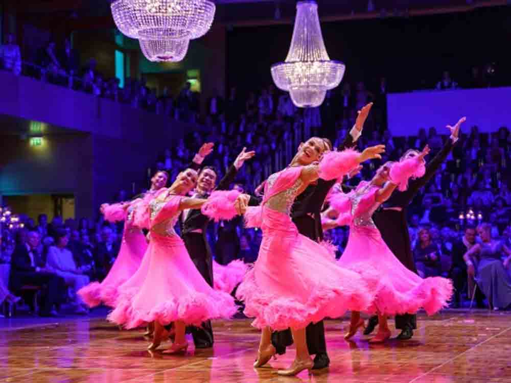 Festlicher Glanz beim Philharmonischen Ball 2023 in Essen, 11. Februar 2023 Festlicher Glanz beim Philharmonischen Ball 2023 in Essen, 11. Februar 2023