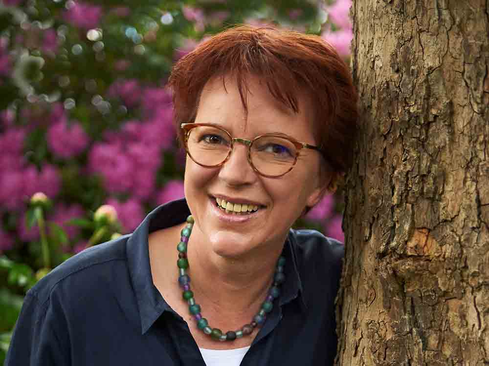 Bad Lippspringe, humorvolle Krimilesung im Kongresshaus, Autorin Kathrin Heinrichs liest am 17. Februar 2023 Bad Lippspringe, humorvolle Krimilesung im Kongresshaus, Autorin Kathrin Heinrichs liest am 17. Februar 2023