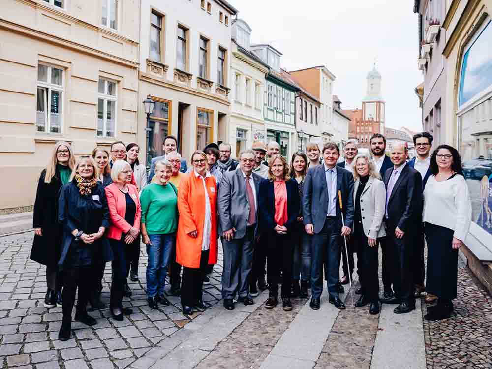 Bundesweiter Digital Kompass startet unter maßgeblicher Beteiligung der Universität Vechta, Bildungsoffensive für Menschen mit Einschränkungen im digitalen Alltag Bundesweiter Digital Kompass startet unter maßgeblicher Beteiligung der Universität Vechta, Bildungsoffensive für Menschen mit Einschränkungen im digitalen Alltag