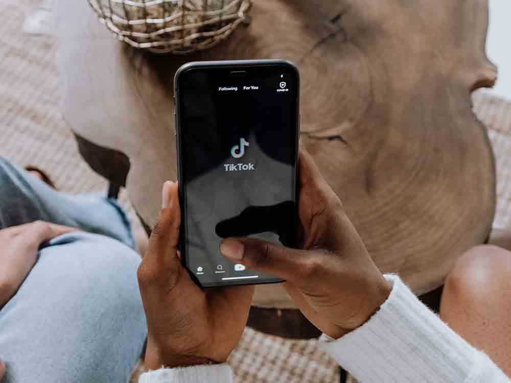 Fernsehen tot: Tiktok verdrängt Youtube, Studie von Hub Entertainment Research zeigt verstärkten Trend zur Content Personalisierung