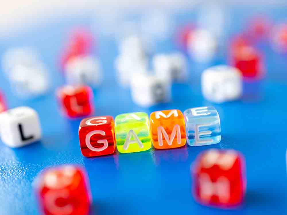 Rheda Wiedenbrück, Karten, Würfel, Darts: Spaß haben beim Spieletreff im Kloster Wiedenbrück