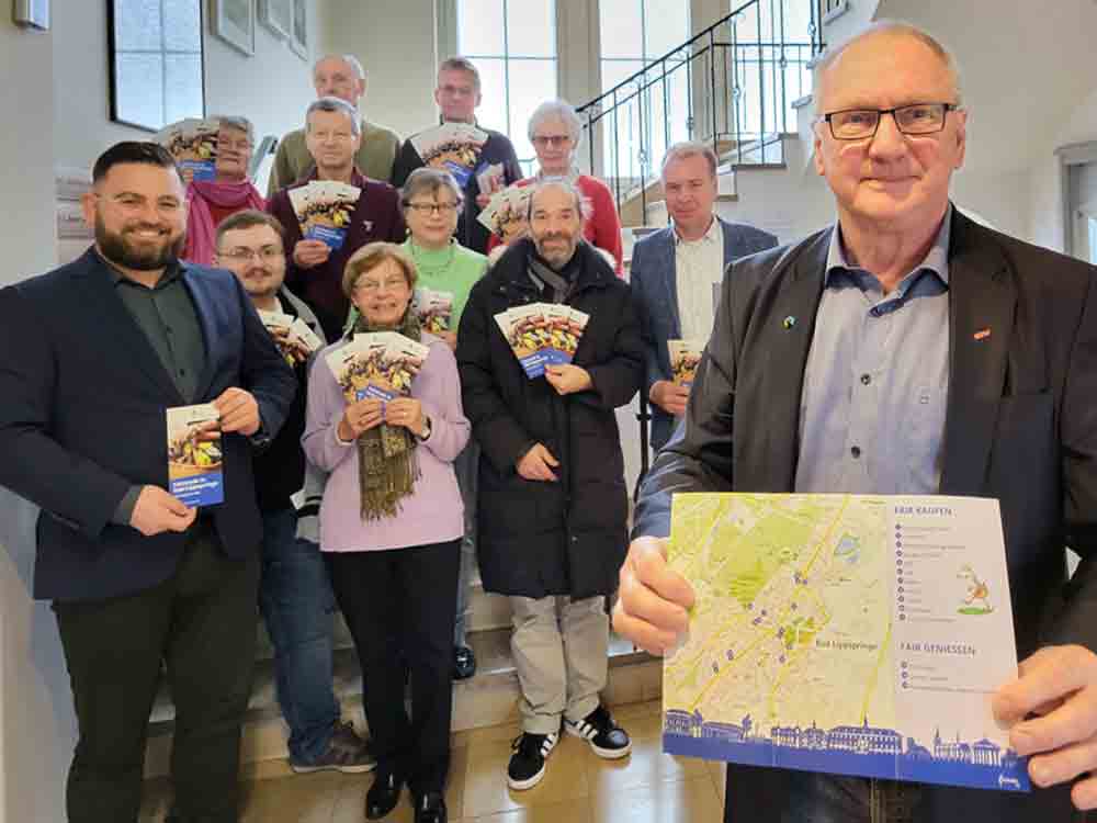 Arbeitskreis Fairtrade in Bad Lippspringe legt neuen Flyer vor, integrierter Stadtplan zeigt alle Geschäfte und Lokale mit Fairtrade Produkten Arbeitskreis Fairtrade in Bad Lippspringe legt neuen Flyer vor, integrierter Stadtplan zeigt alle Geschäfte und Lokale mit Fairtrade Produkten