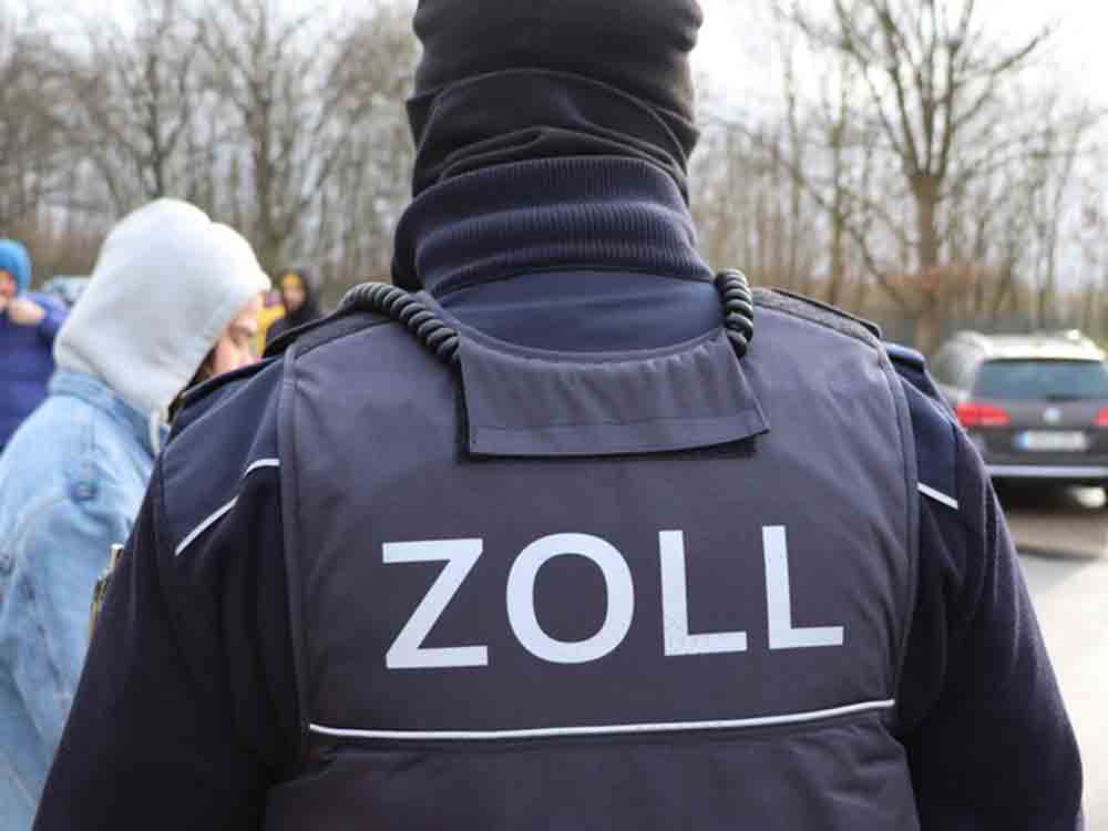 Hauptzollamt Bielefeld, Bielefelder Zoll stoppt Fahrzeugschmuggel, Pkw ohne Zollanmeldung