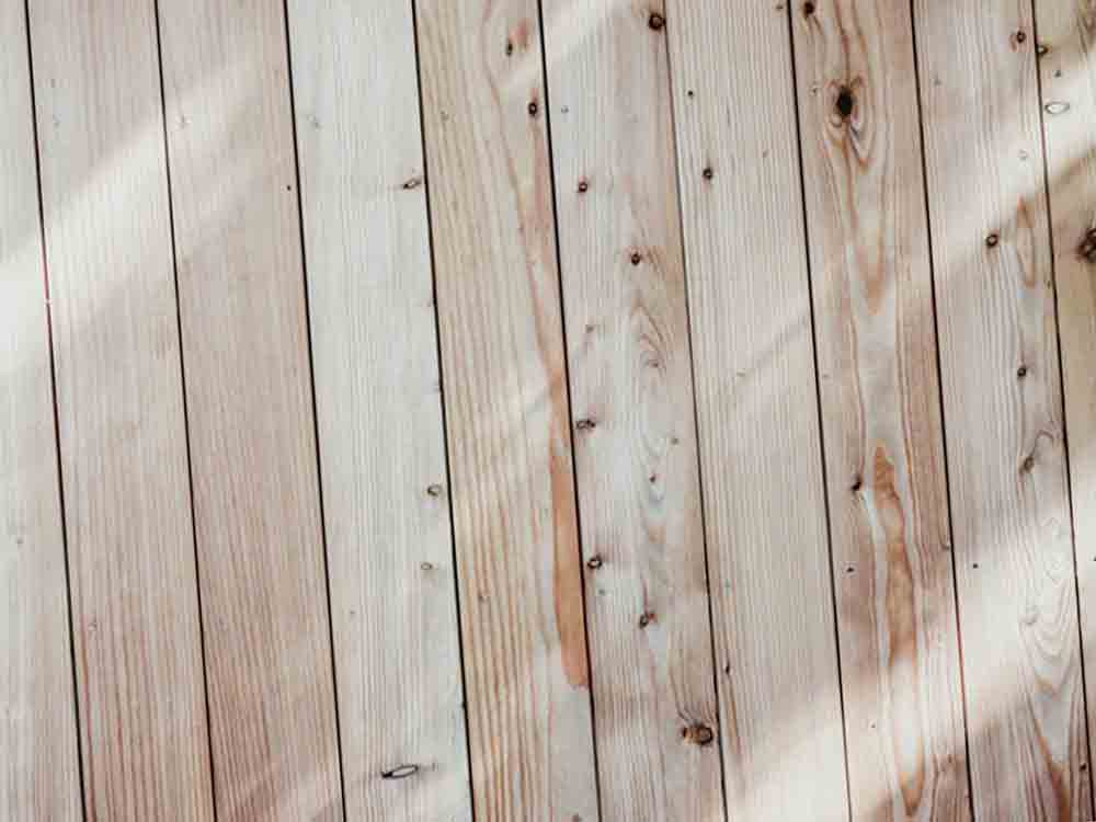 Mit Holzhäusern zum Erfolg, Holzhaus Fabrik überzeugt beim 11. Handwerkspreis der Bürgschaftsbanken Mit Holzhäusern zum Erfolg, Holzhaus Fabrik überzeugt beim 11. Handwerkspreis der Bürgschaftsbanken