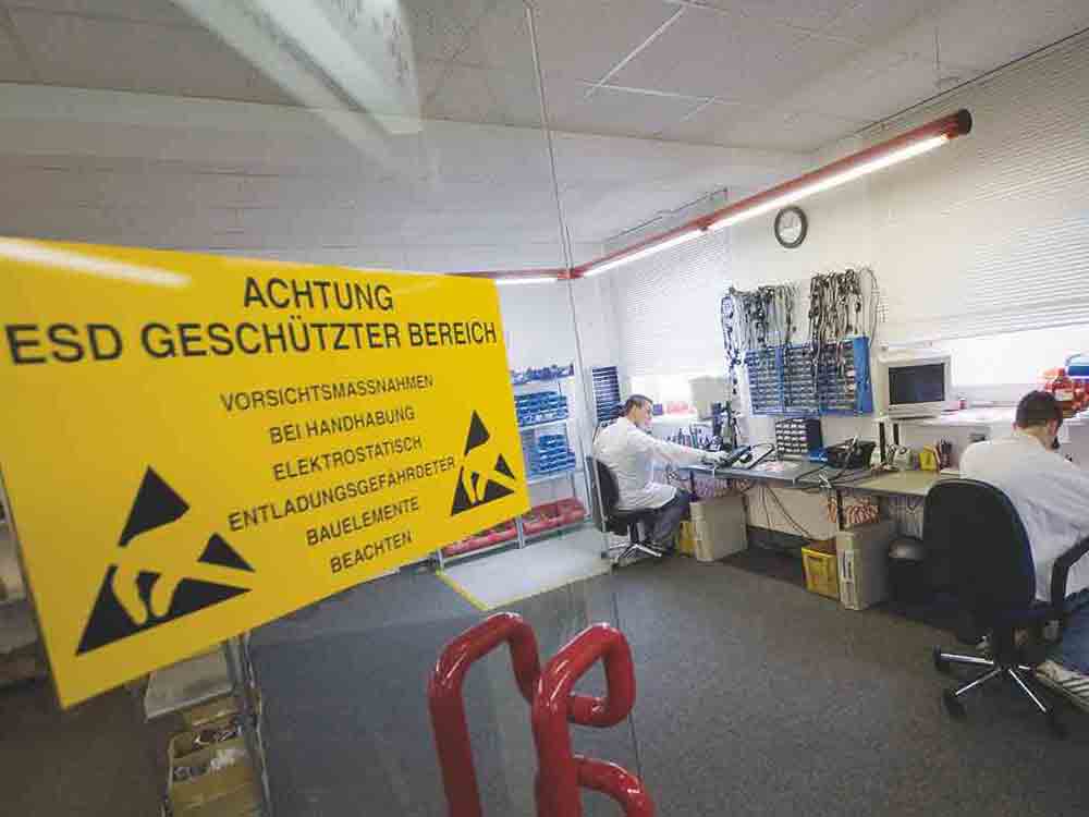 Anzeige: Service und Reparatur, Mobile Phone Tech Gütersloh, Reparaturen für Handys aller Marken mit 24 Stunden Service