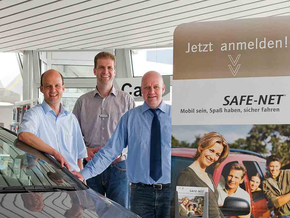 Fahren mit Sicherheit, »Safe Net«, Autohaus Knemeyer, Fahrschulen Gülich und Quattrolingua, Gütersloh Fahren mit Sicherheit, »Safe Net«, Autohaus Knemeyer, Fahrschulen Gülich und Quattrolingua, Gütersloh
