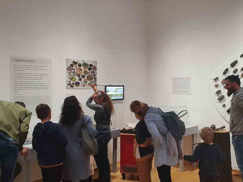 Abenteuer Steinzeit, Familienführung mit Speerwerfen, Sonntag, 26. März 2023, 15 Uhr, Lippisches Landesmuseum Detmold Abenteuer Steinzeit, Familienführung mit Speerwerfen, Sonntag, 26. März 2023, 15 Uhr, Lippisches Landesmuseum Detmold