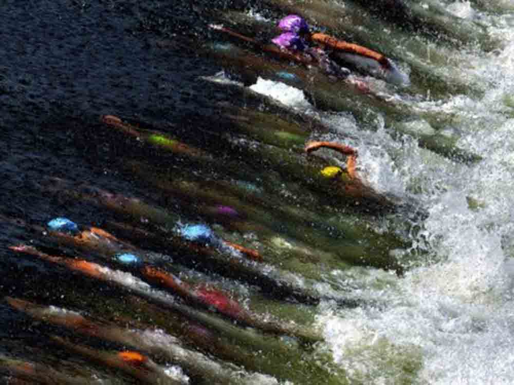 »Unterwassershow«: Matthias Hangst gewinnt Sven Simon Preis für das Sportfoto des Jahres 2022 »Unterwassershow«: Matthias Hangst gewinnt Sven Simon Preis für das Sportfoto des Jahres 2022