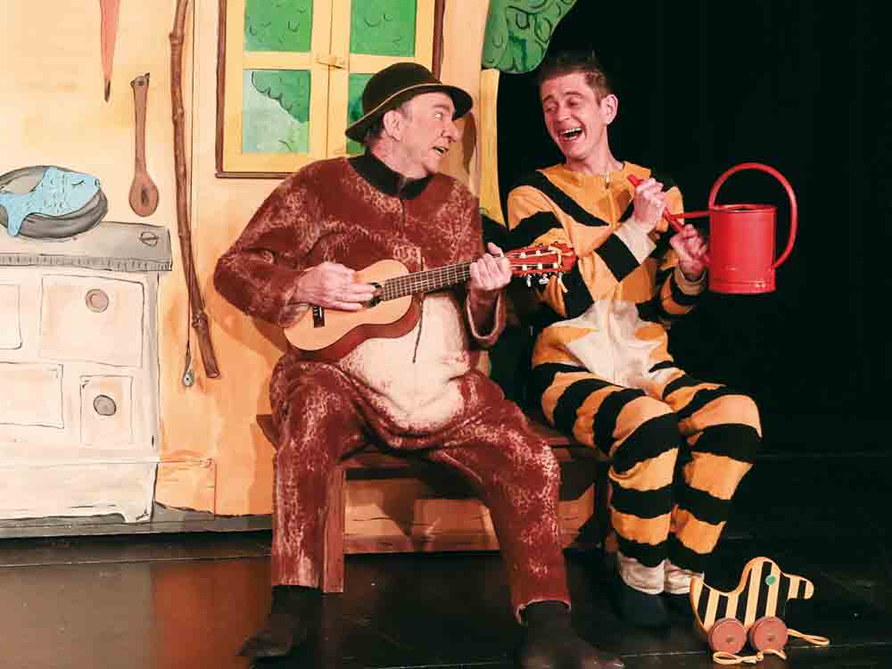 Familiensonntag im Bürgerkiez, Kindertheater mit Janosch Stück: Tiger und Bär in der Weberei Gütersloh, 2. April 2023 Familiensonntag im Bürgerkiez, Kindertheater mit Janosch Stück: Tiger und Bär in der Weberei Gütersloh, 2. April 2023
