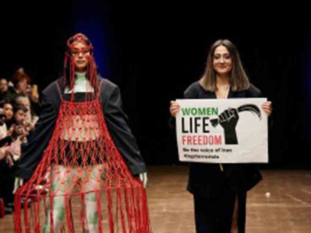 Show Me 2023 überzeugt mit Werken junger Designer, FDI setzt ein Zeichen für die Frauenrechte im Iran Show Me 2023 überzeugt mit Werken junger Designer, FDI setzt ein Zeichen für die Frauenrechte im Iran