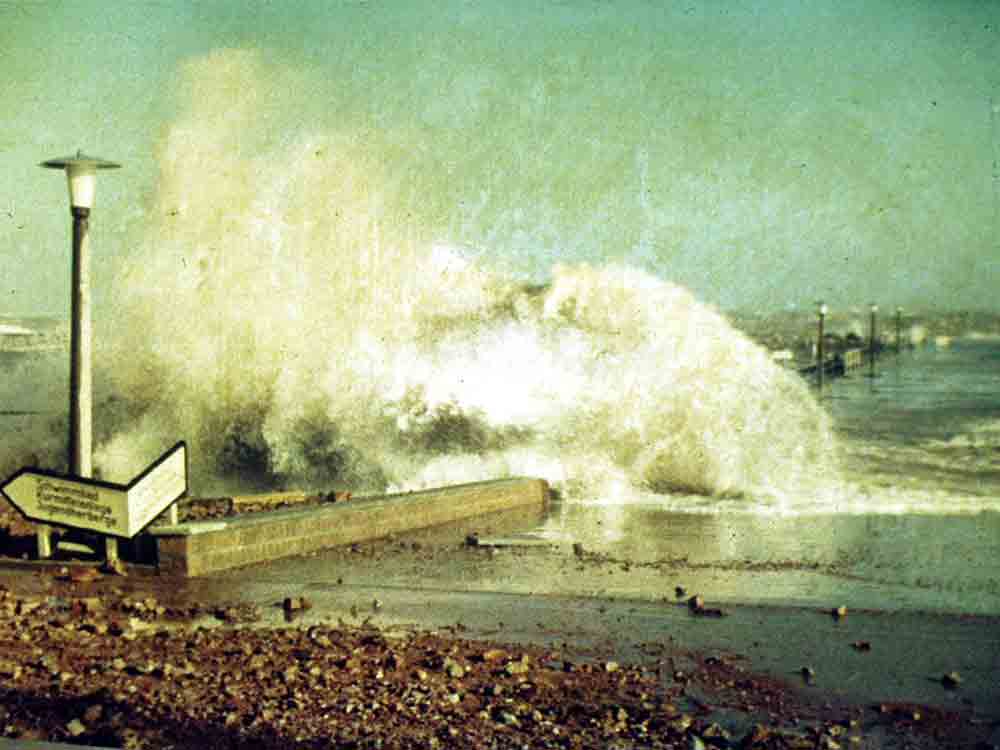 Von Sturmfluten und Seedeichen, zur Geschichte der Deiche in Cuxhaven und auf der Insel Neuwerk, Vortrag im Museum «Windstärke 10«, 18. April 2023