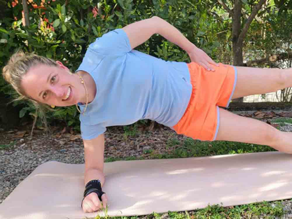 Die ehemalige Biathletin und 3 malige Staffel Weltmeisterin Vanessa Hinz im Interview zu den »E+motion« Performance Bandagen von Medi Die ehemalige Biathletin und 3 malige Staffel Weltmeisterin Vanessa Hinz im Interview zu den »E+motion« Performance Bandagen von Medi