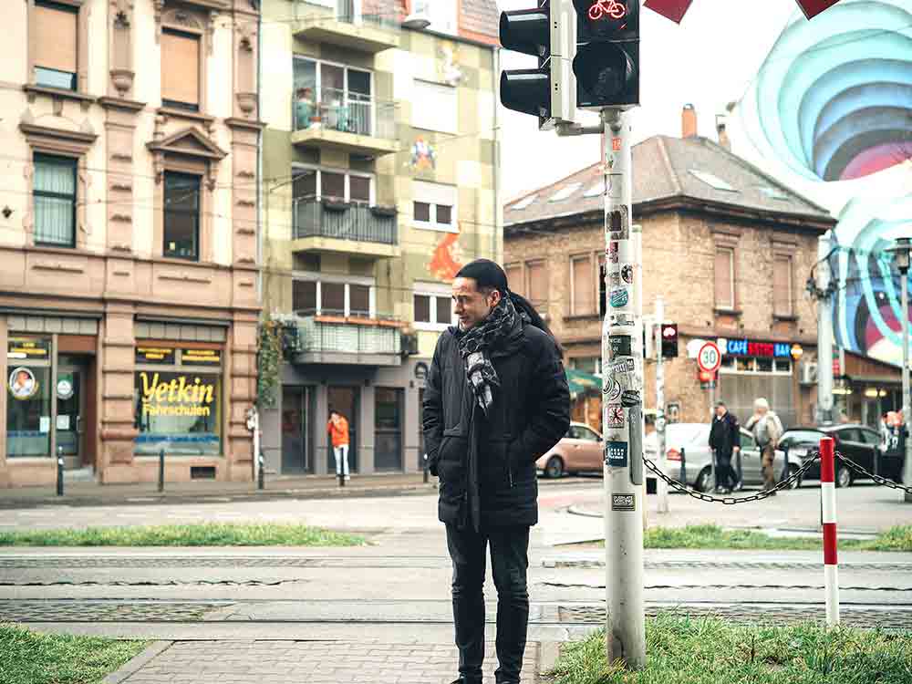 Bülent Ceylan: »Back to the Roots«, neue SWR Portrait Reihe ab 25. Mai 2023 in der ARD Mediathek Bülent Ceylan: »Back to the Roots«, neue SWR Portrait Reihe ab 25. Mai 2023 in der ARD Mediathek