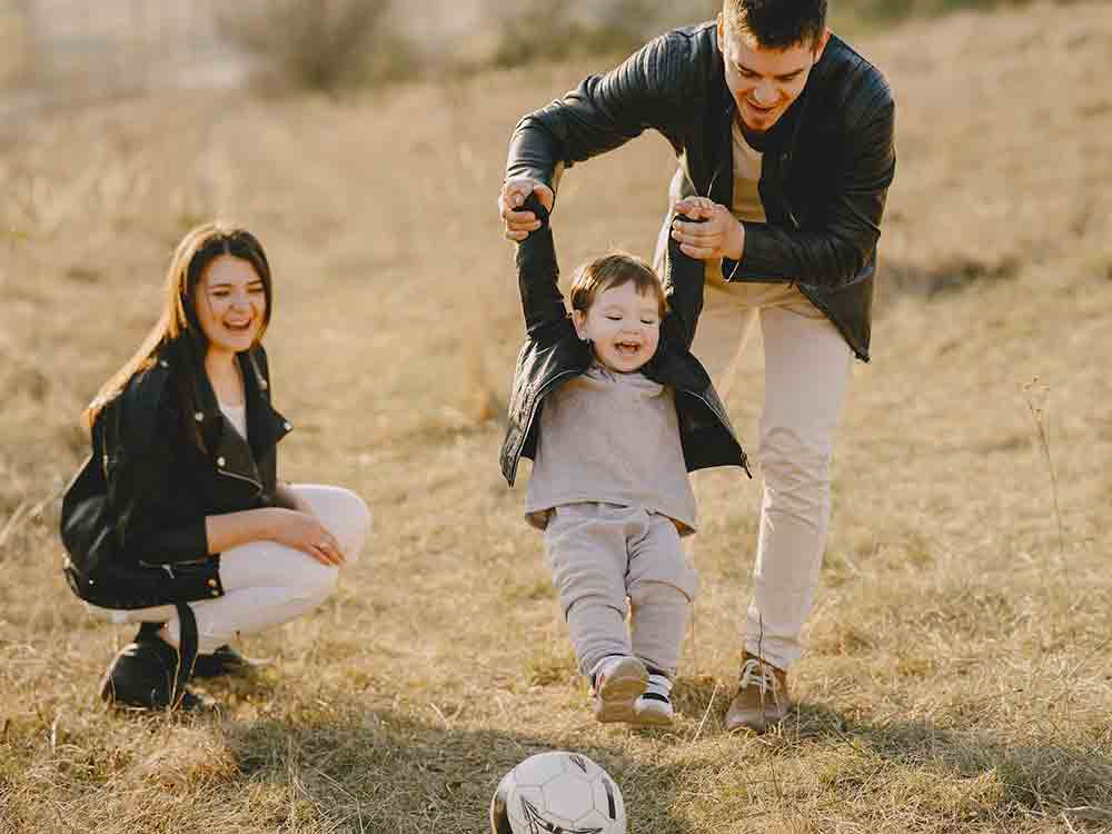Zum Internationalen Tag der Familie am 15. Mai 2023: Familienberatung bedeutet Moderation und Impulsgebung zur Konfliktlösung Zum Internationalen Tag der Familie am 15. Mai 2023: Familienberatung bedeutet Moderation und Impulsgebung zur Konfliktlösung