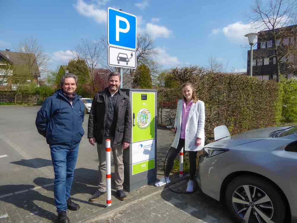 Die neuen Ladensäulen in Herzebrock Clarholz sind in Betrieb, Elektroautos können in beiden Ortsteilen aufgeladen werden Die neuen Ladensäulen in Herzebrock Clarholz sind in Betrieb, Elektroautos können in beiden Ortsteilen aufgeladen werden