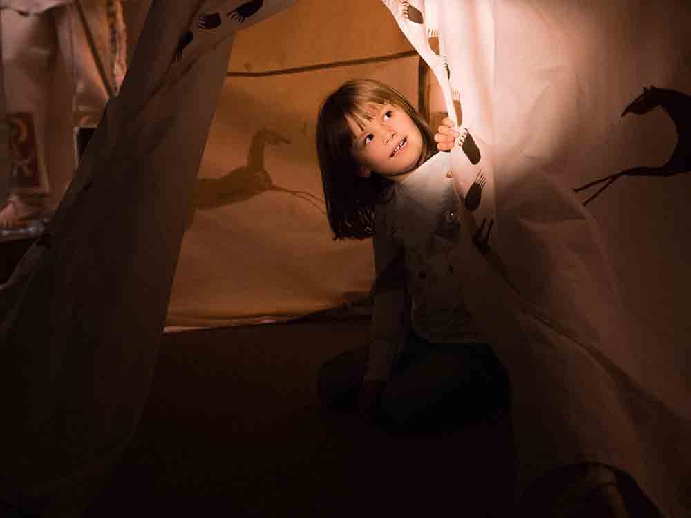Rundgang in Dunkeln, Erlebnisführung mit Taschenlampen für die ganze Familie, Lippischens Landesmuseum Detmold, 3. Juni 2023 Rundgang in Dunkeln, Erlebnisführung mit Taschenlampen für die ganze Familie, Lippischens Landesmuseum Detmold, 3. Juni 2023