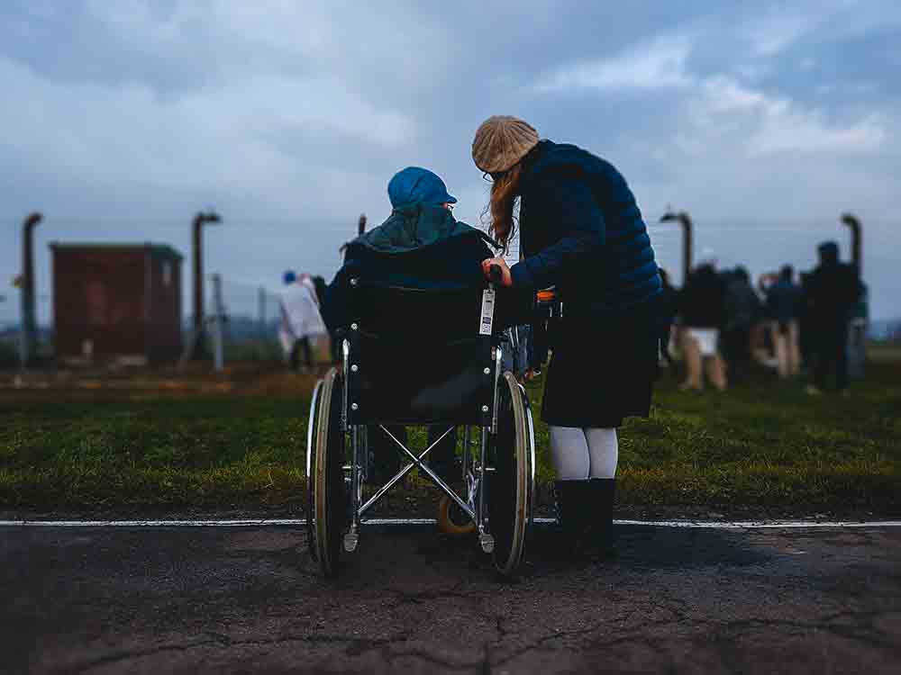 Pflegegrad: Versicherte sollten Bescheid und MD Gutachten auf Richtigkeit überprüfen, Sozialberater ermutigt zum fristgerechten Widerspruch Pflegegrad: Versicherte sollten Bescheid und MD Gutachten auf Richtigkeit überprüfen, Sozialberater ermutigt zum fristgerechten Widerspruch