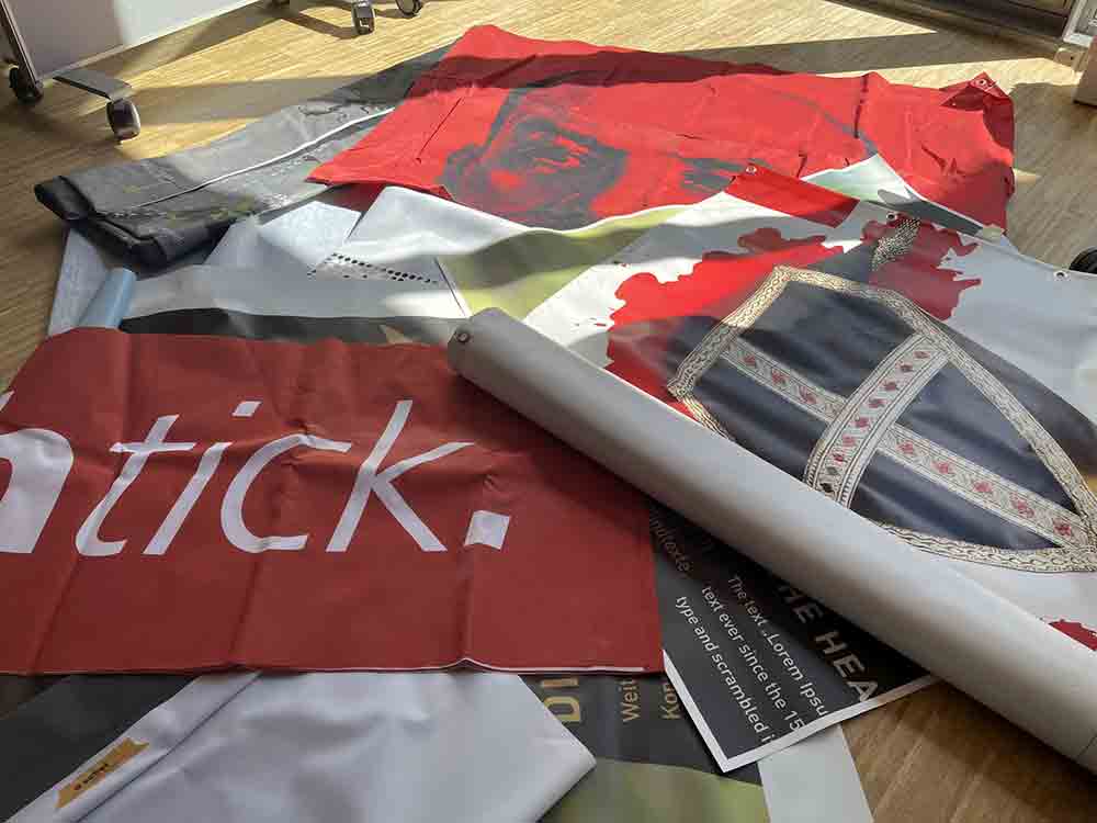 Artbags: Vom Ausstellungsbanner zur individuellen Tasche, Upcycling Nähworkshop im Rahmen der Aktionstage für Nachhaltigkeit Artbags: Vom Ausstellungsbanner zur individuellen Tasche, Upcycling Nähworkshop im Rahmen der Aktionstage für Nachhaltigkeit