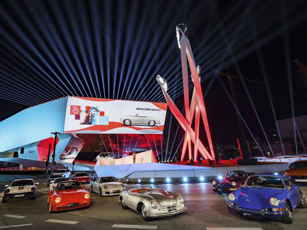 Konzeptstudie Mission X, Porsche spendet an »Make A Wish«, neue Sonderausstellung, Liveshow mit vielen Träumen zum Jubiläum »75 Jahre Porsche Sportwagen« Konzeptstudie Mission X, Porsche spendet an »Make A Wish«, neue Sonderausstellung, Liveshow mit vielen Träumen zum Jubiläum »75 Jahre Porsche Sportwagen«