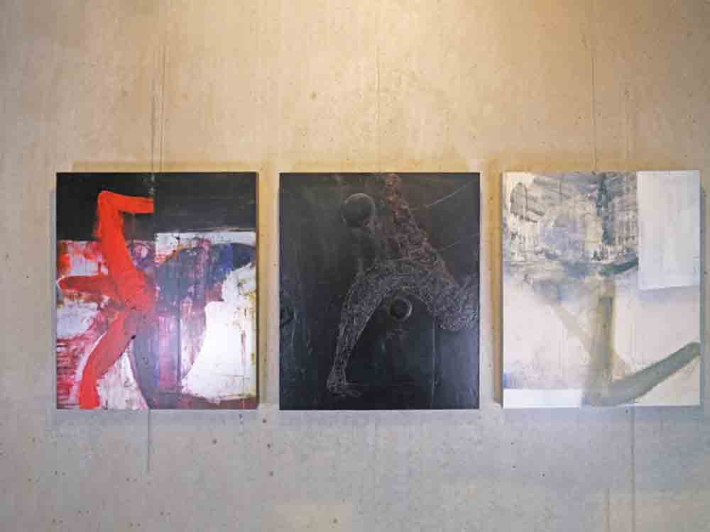 20 Jahre Kunst im Kreishaus Kassel, Ausstellung »Flurstücke« zeigt gesammelte Werke der Kreisverwaltung, 19. Juni bis 8. September 2023 20 Jahre Kunst im Kreishaus Kassel, Ausstellung »Flurstücke« zeigt gesammelte Werke der Kreisverwaltung, 19. Juni bis 8. September 2023