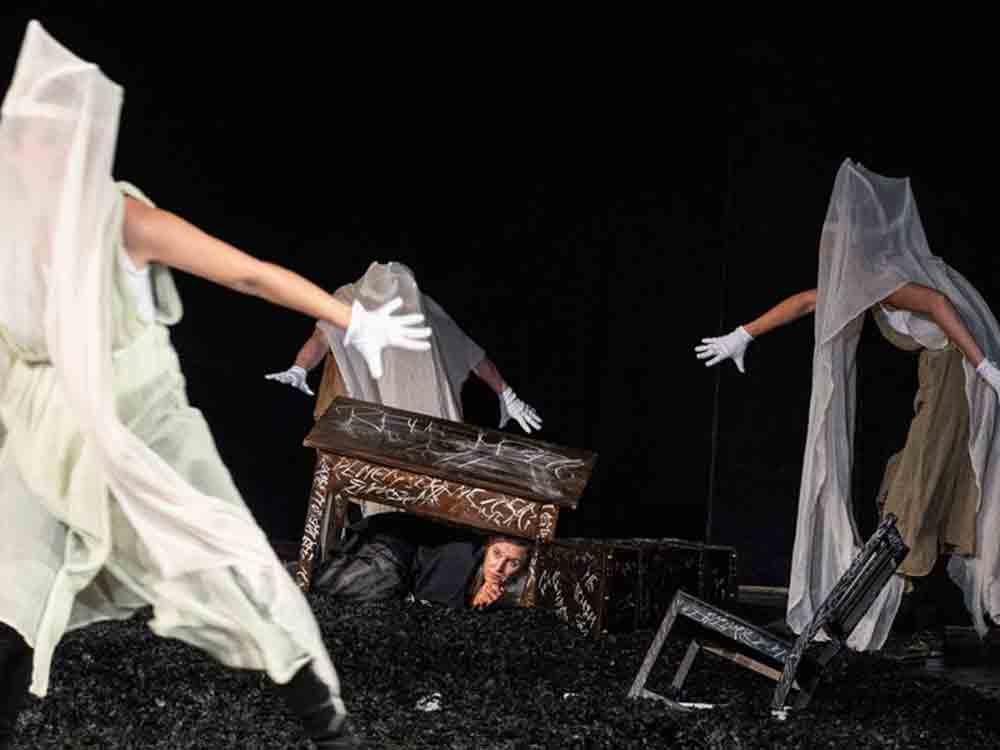 Dido & Aeneas, Time Travel, Oper von Henry Purcell, Lieder und Songs von Henry Purcell und The Beatles, Theater Gütersloh, 23. September 2023 Dido & Aeneas, Time Travel, Oper von Henry Purcell, Lieder und Songs von Henry Purcell und The Beatles, Theater Gütersloh, 23. September 2023