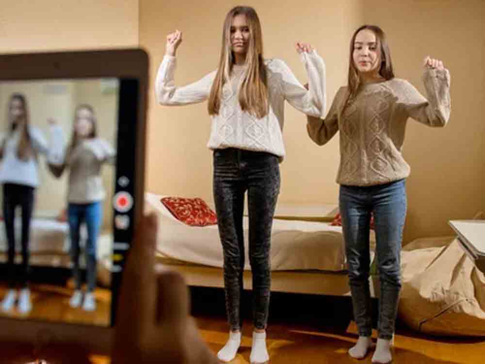 Gelbe Seiten Marketing, Pionier auf TikTok: Wie Gelbe Seiten sich eine neue Zielgruppe erschließt Gelbe Seiten Marketing, Pionier auf TikTok: Wie Gelbe Seiten sich eine neue Zielgruppe erschließt