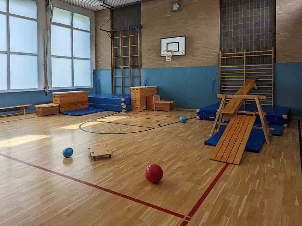 Herzklar Kursangebot, noch 2 freie Plätze im »Liedergarten« für Kinder von 4 bis 18 Monaten, ab 29. Juni 2023 im Zumbusch Haus Herzebrock Herzklar Kursangebot, noch 2 freie Plätze im »Liedergarten« für Kinder von 4 bis 18 Monaten, ab 29. Juni 2023 im Zumbusch Haus Herzebrock