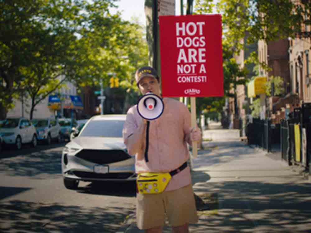 Heinz Launches Movement Against Mistreatment of Hot Dogs; Rallies for Justice at World’s Largest Hot Dog Eating Contest Heinz Launches Movement Against Mistreatment of Hot Dogs; Rallies for Justice at World’s Largest Hot Dog Eating Contest