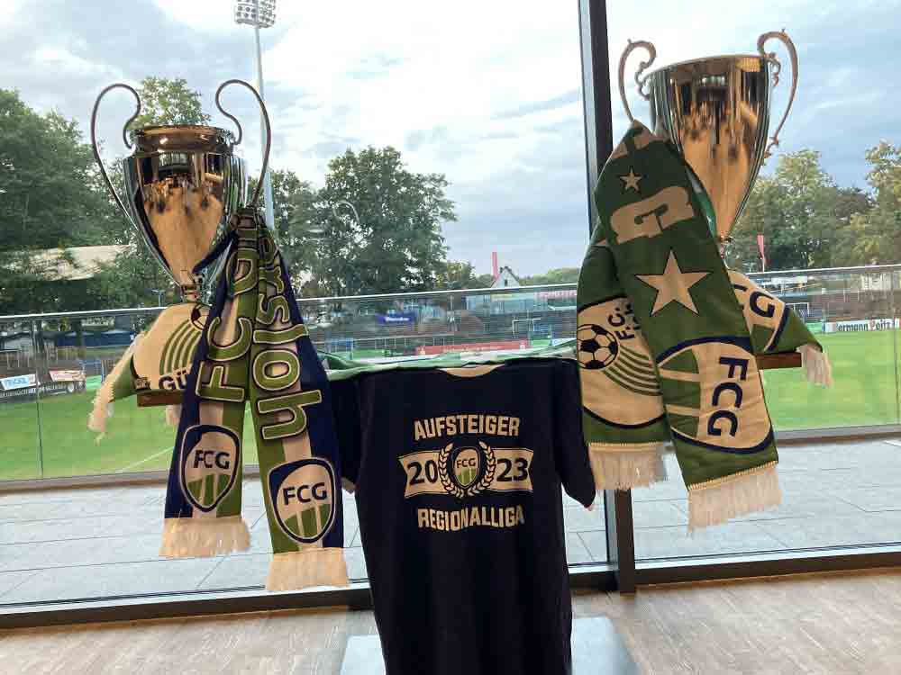 Gütersloh, der FCG verkauft Hardticket Dauerkarten, Fanschals und Aufstiegs T Shirts Gütersloh, der FCG verkauft Hardticket Dauerkarten, Fanschals und Aufstiegs T Shirts