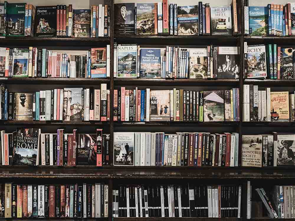 Kulturstaatsministerin Roth gibt Preisträger des Deutschen Buchhandlungspreises 2023 bekannt, Gütersloh vertreten Kulturstaatsministerin Roth gibt Preisträger des Deutschen Buchhandlungspreises 2023 bekannt, Gütersloh vertreten