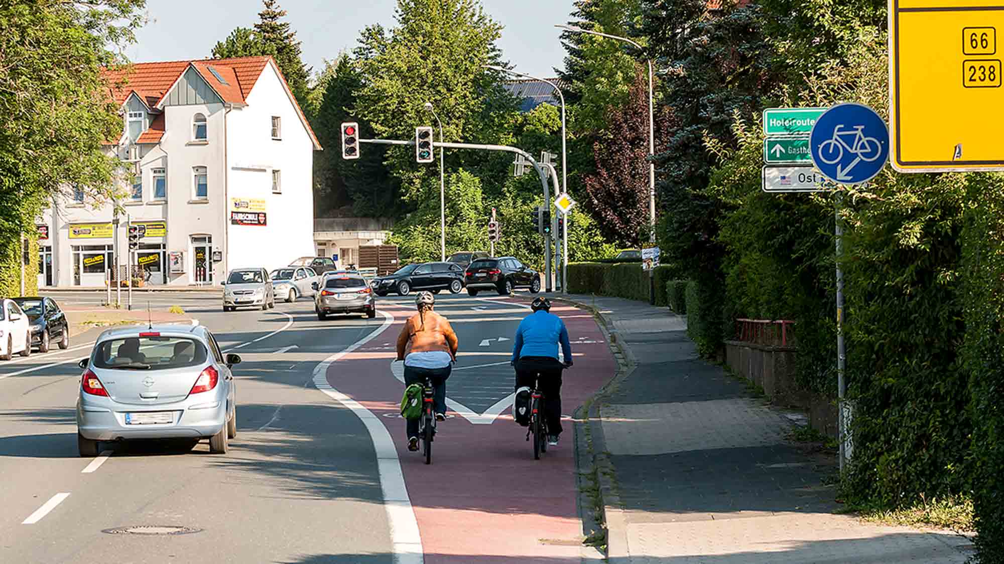 Wie mobil ist die Lemgoer Bevölkerung? Haushaltsbefragung zum Mobilitätsverhalten in Lemgo Wie mobil ist die Lemgoer Bevölkerung? Haushaltsbefragung zum Mobilitätsverhalten in Lemgo